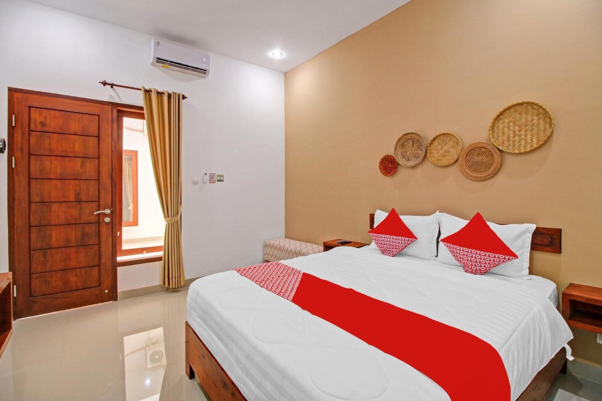 OYO 90820 Madania Guesthouse Syariah Mataram Bagian luar foto